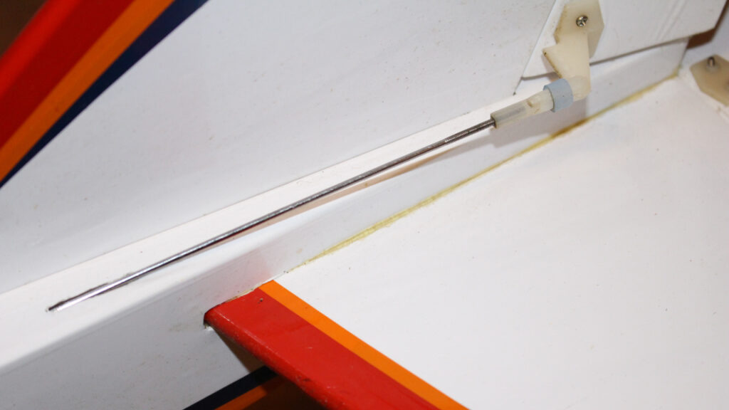 Avistar Elite Tail close up view